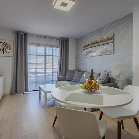 With Mountain Views In Cristianos Lejlighed Arona (Tenerife)