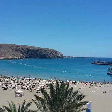 Lejlighed With Mountain Views In Cristianos *